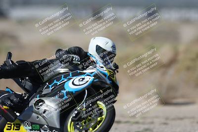 media/Oct-05-2025-CVMA (Sun) [[beeef4f201]]/Race 3-Amateur Supersport Middleweight/